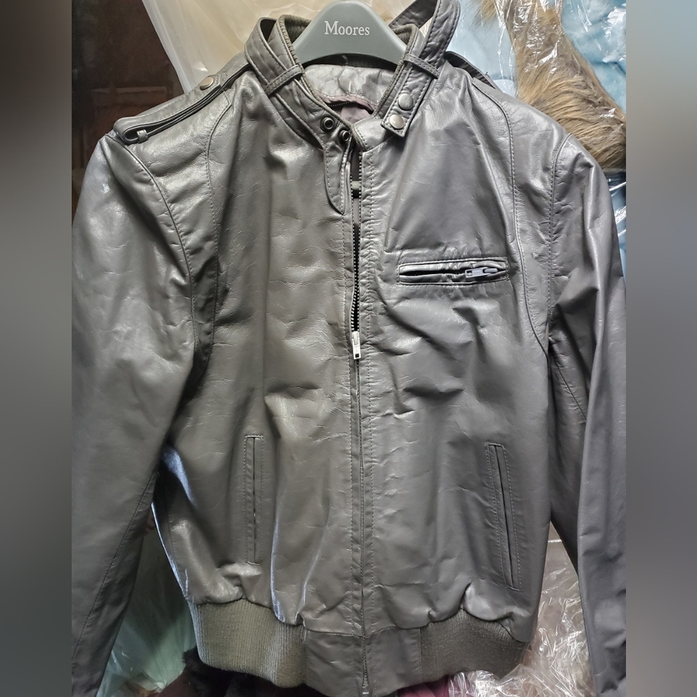 Men's vintage grey leather jacket